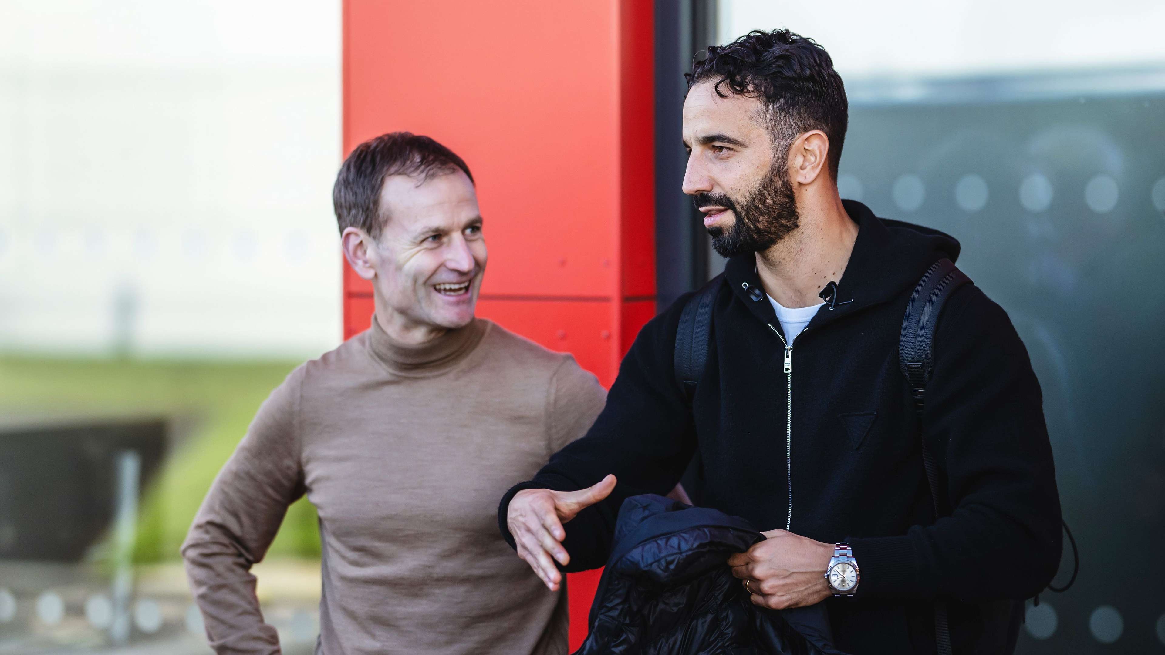 而是相互依 而是相互依